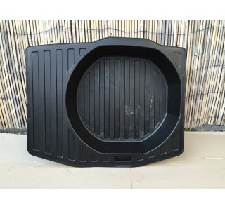 https://www.autodily-audi.cz/374-thickbox/plastova-vana-do-kufru-4f9-863-547a.jpg